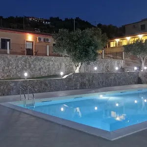Bauernhof La Valle Degli Ulivi, Acquedolci
