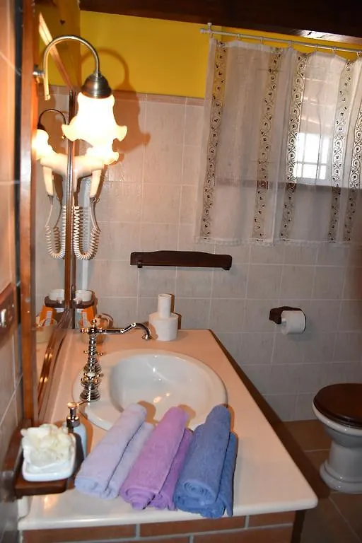 Il Vecchio Frantoio Villa Augusta Farm stay